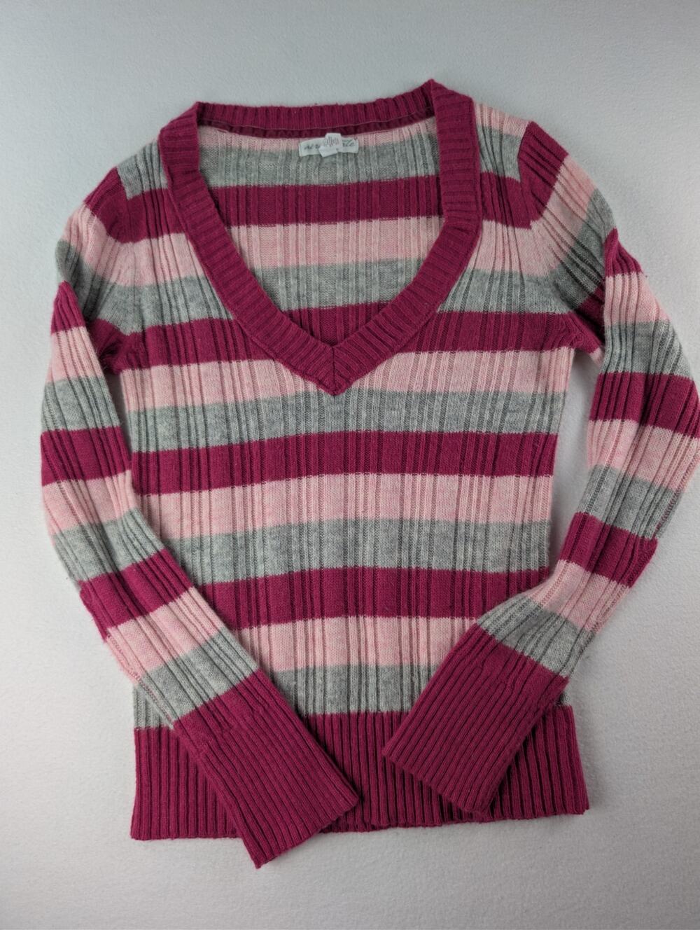 Aeropostale Women's Y2K Striped V Neck Ribbed Angora Sweater L